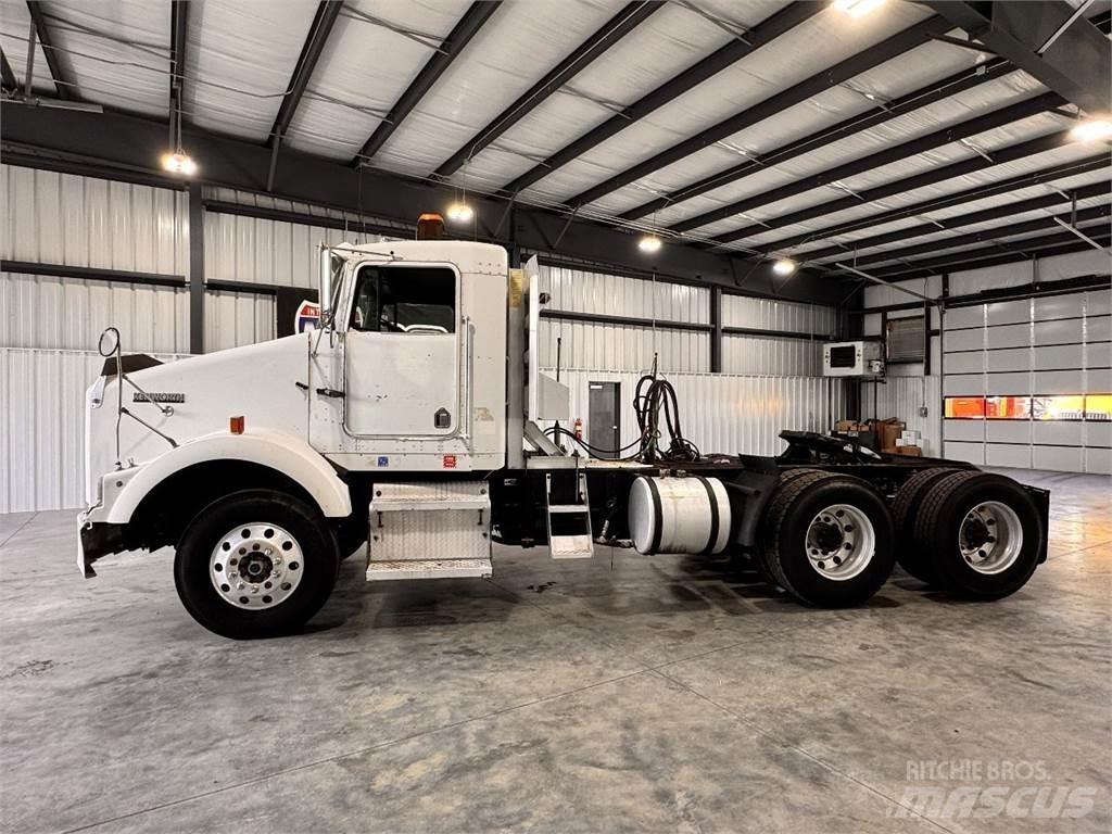 Kenworth T800 Тягачі