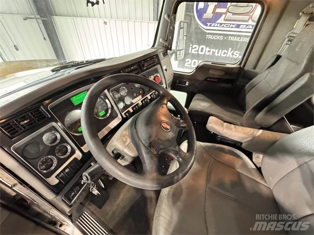 Kenworth T800 Тягачі