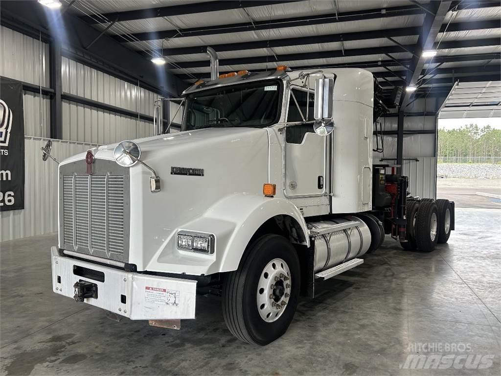 Kenworth T800 Тягачі