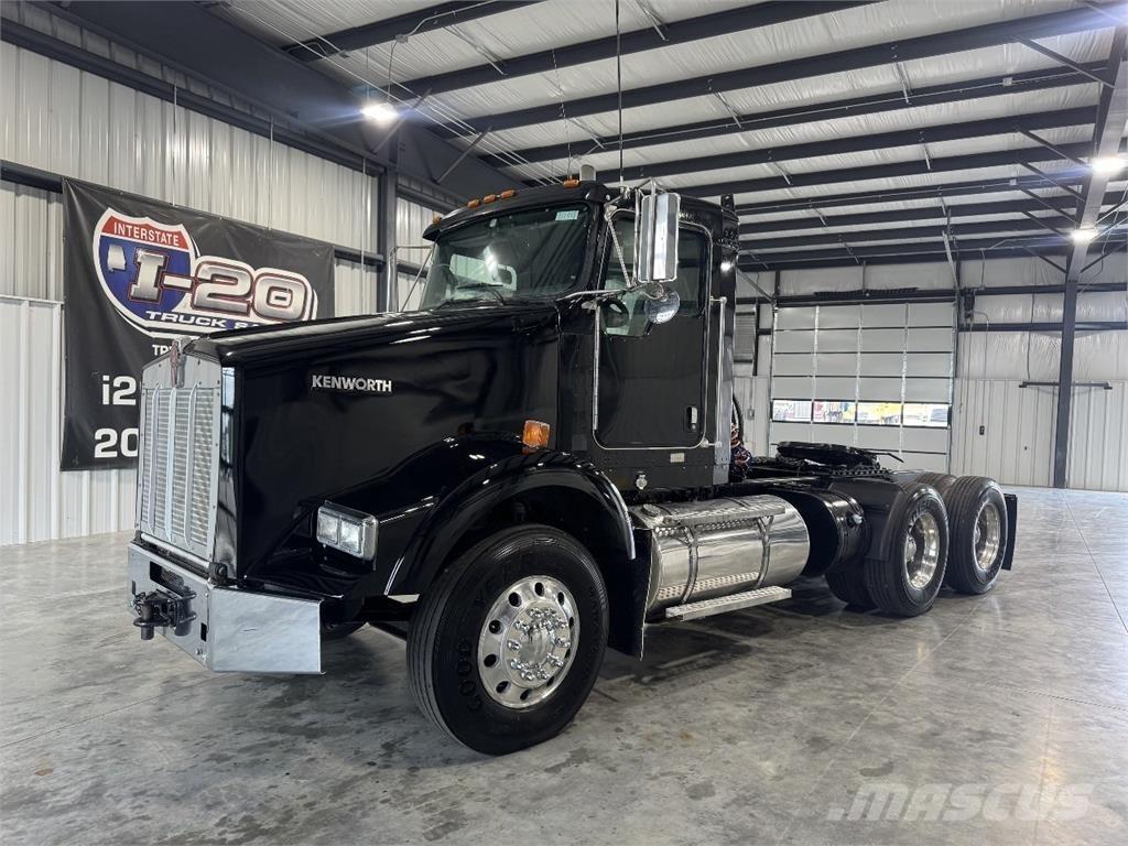 Kenworth T800 Тягачі