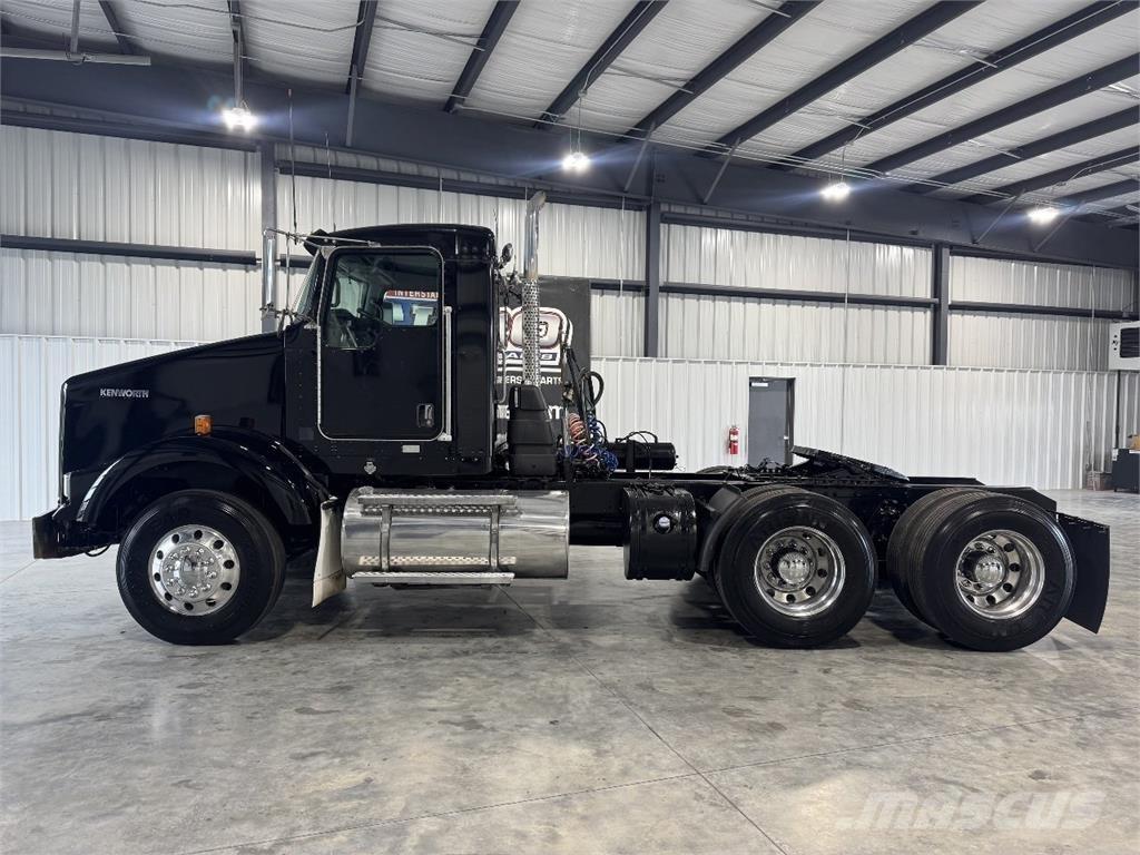 Kenworth T800 Тягачі