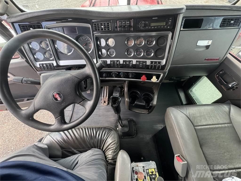 Kenworth W900L Тягачі