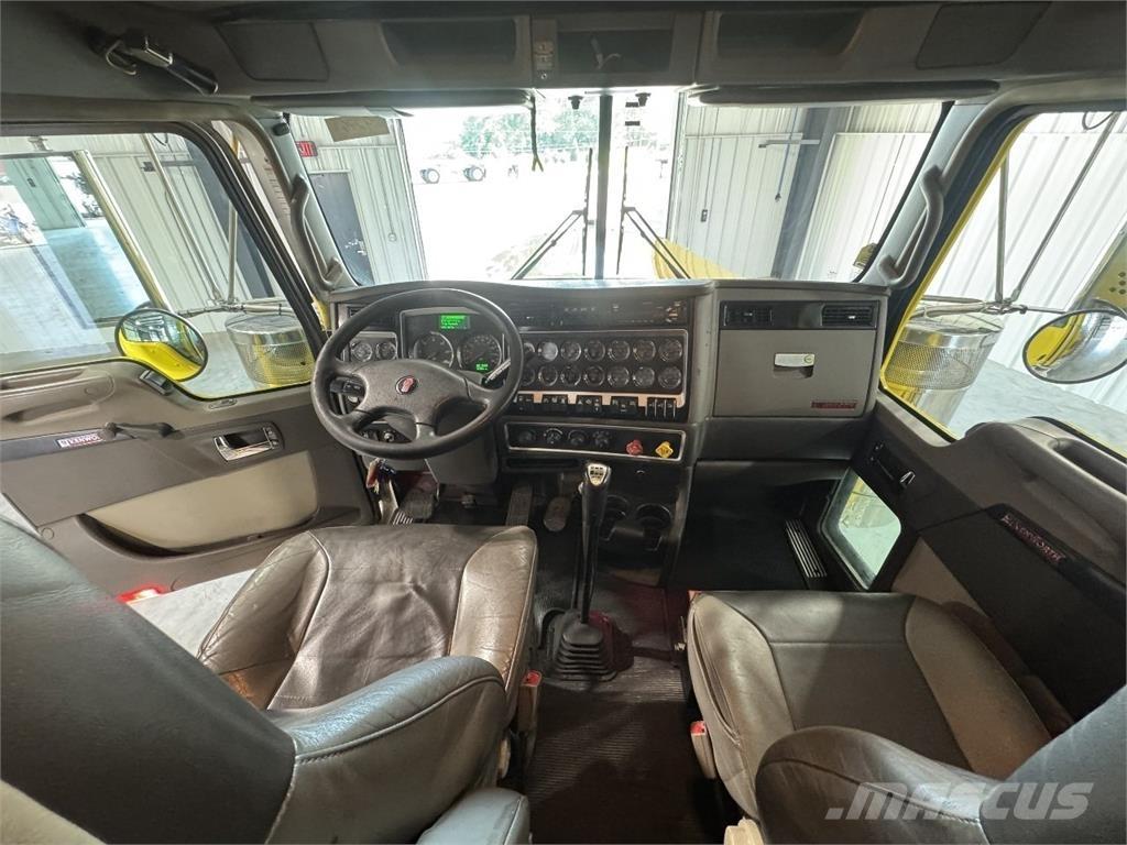 Kenworth W900L Тягачі