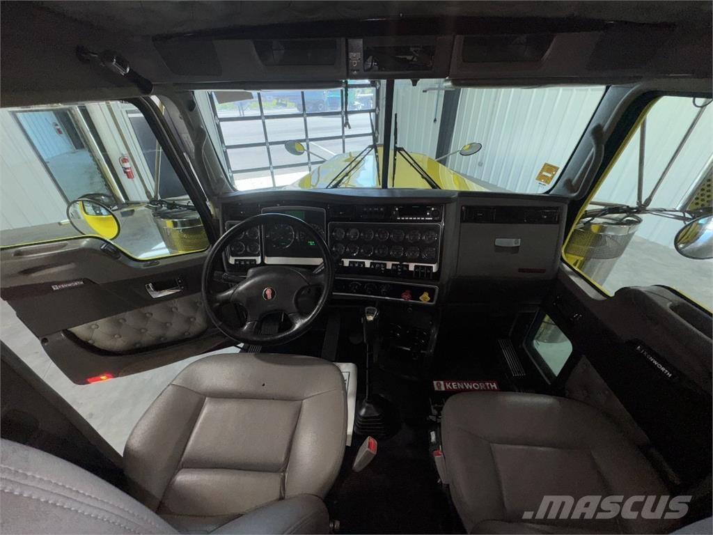 Kenworth W900L Тягачі