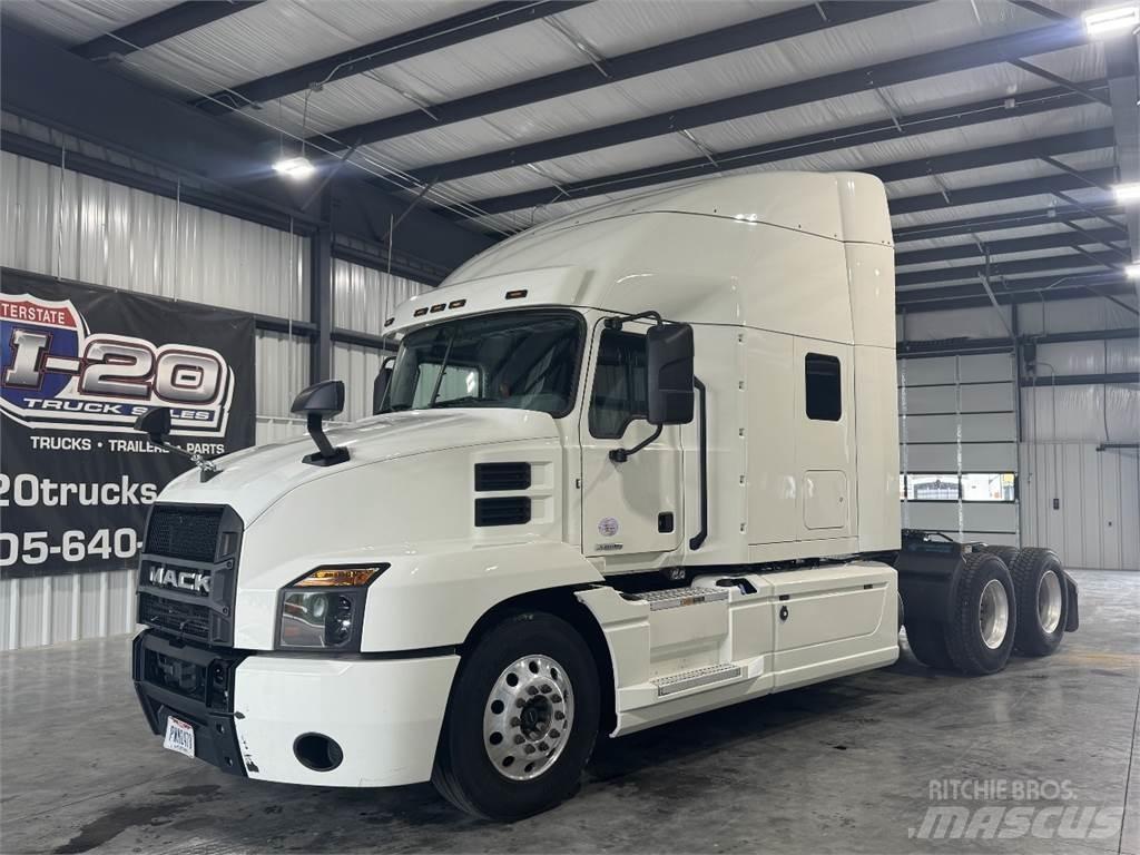 Mack AN64T Тягачі