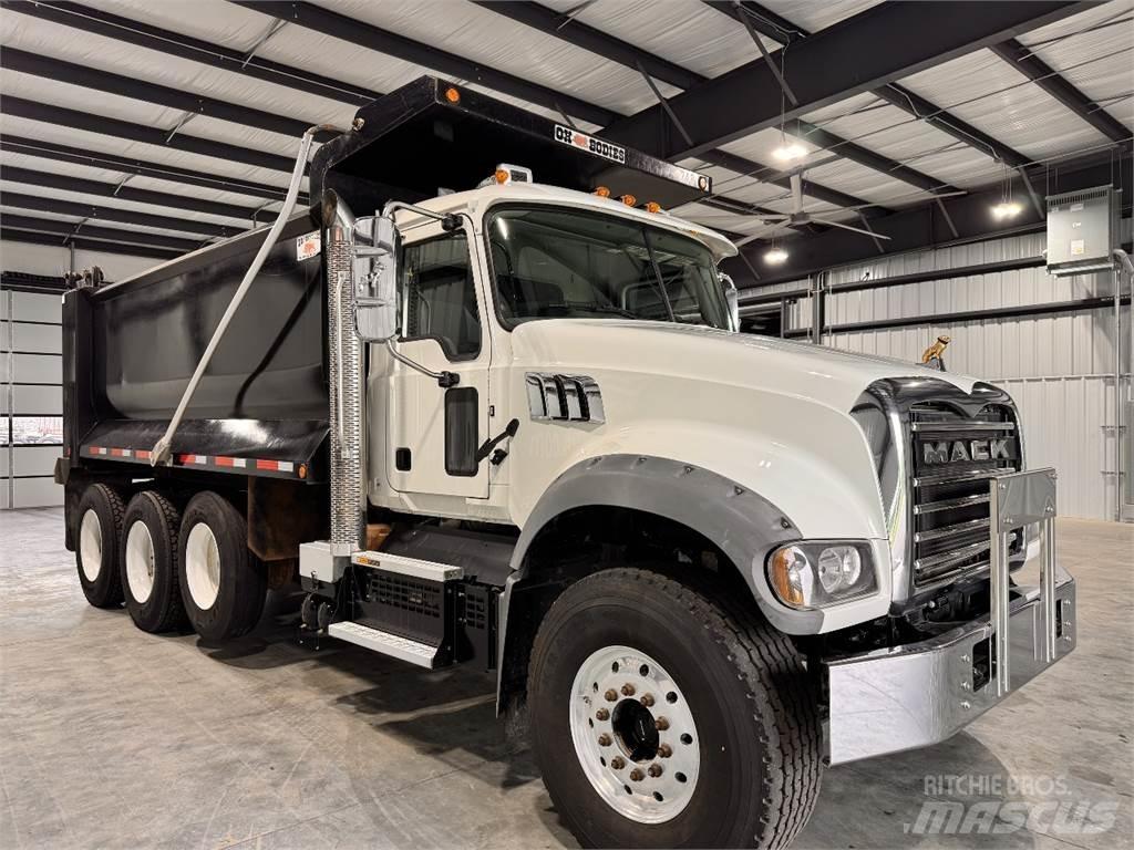 Mack GR64F Gold Dog Самоскиди