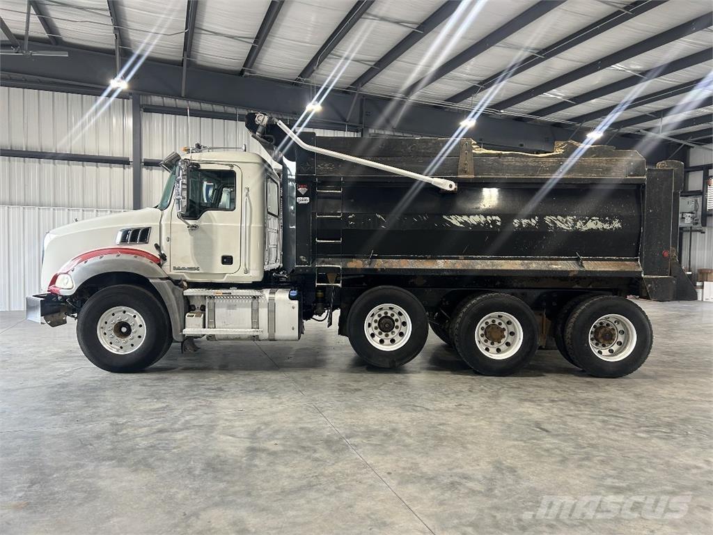 Mack Granite Самоскиди