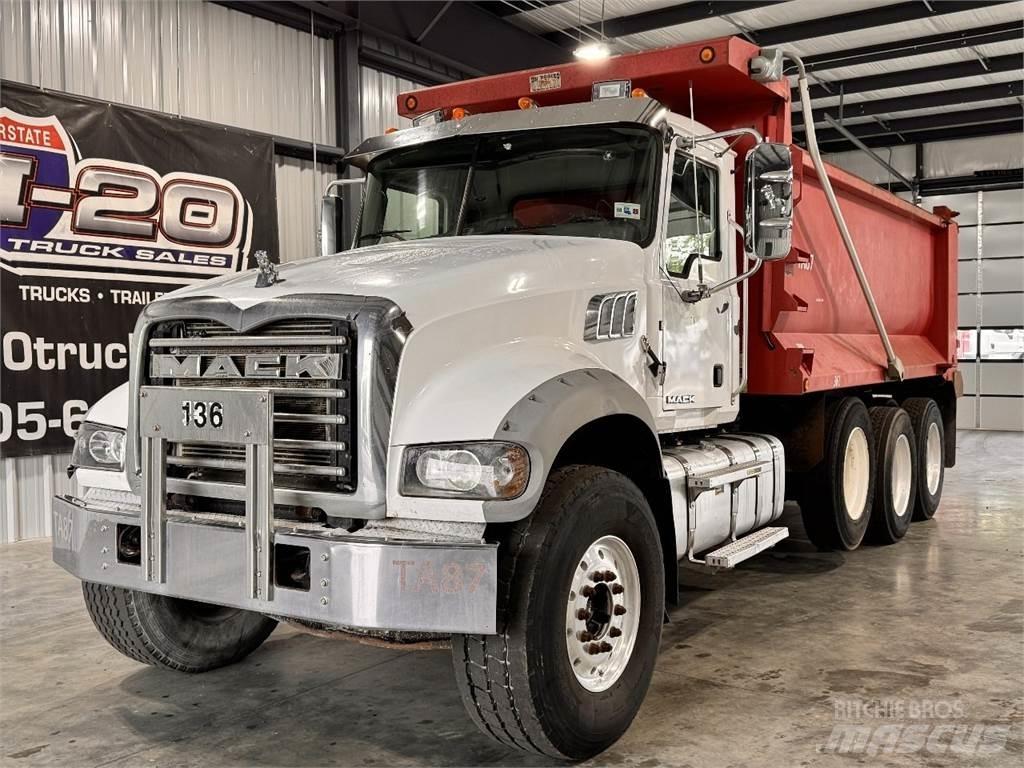 Mack GU713 Самоскиди