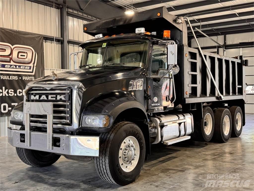 Mack GU713 Самоскиди