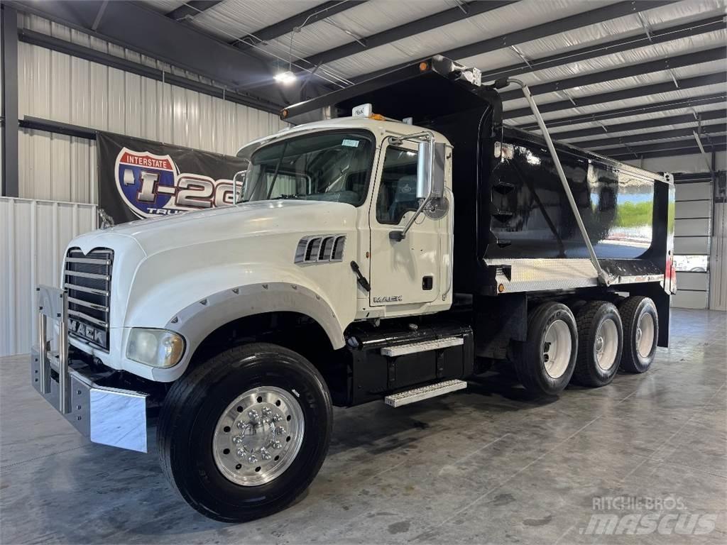 Mack GU713 Самоскиди