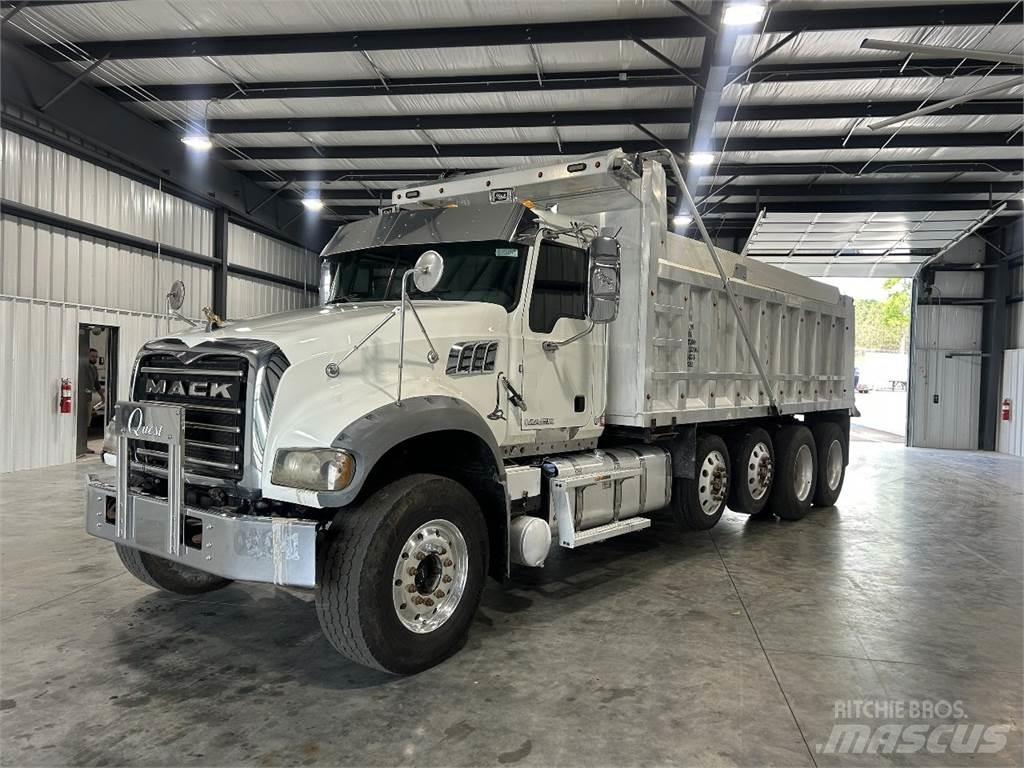 Mack GU713 Самоскиди