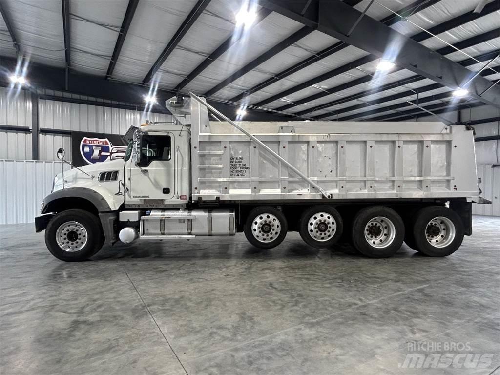 Mack GU713 Самоскиди