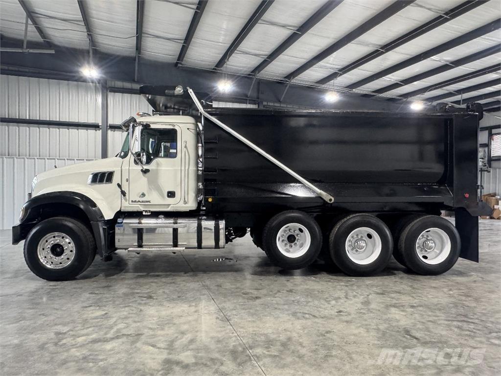 Mack GU713 Самоскиди