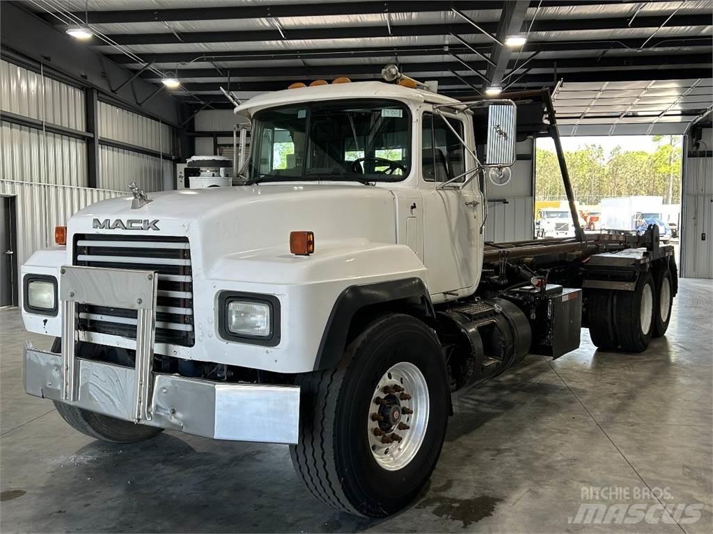 Mack RD688S Автоконтейнеровози
