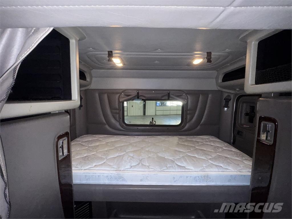 Peterbilt 389 Тягачі