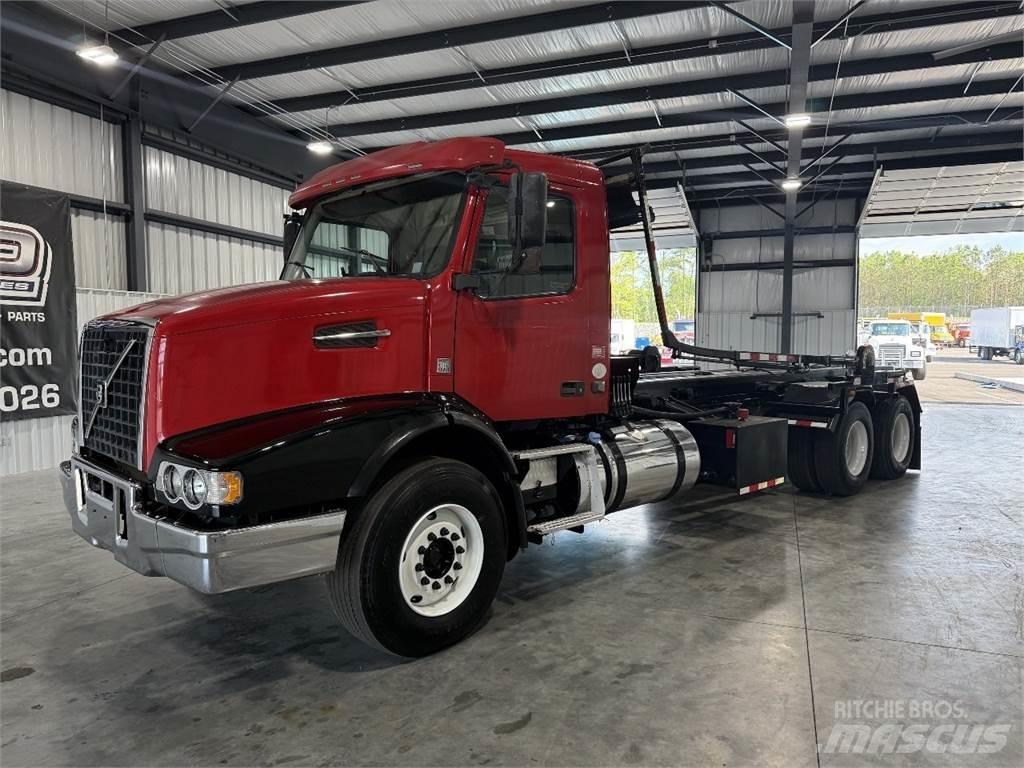Volvo VHD Автоконтейнеровози