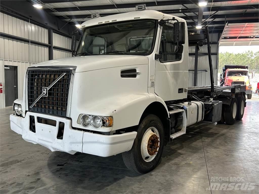 Volvo VHD Автоконтейнеровози