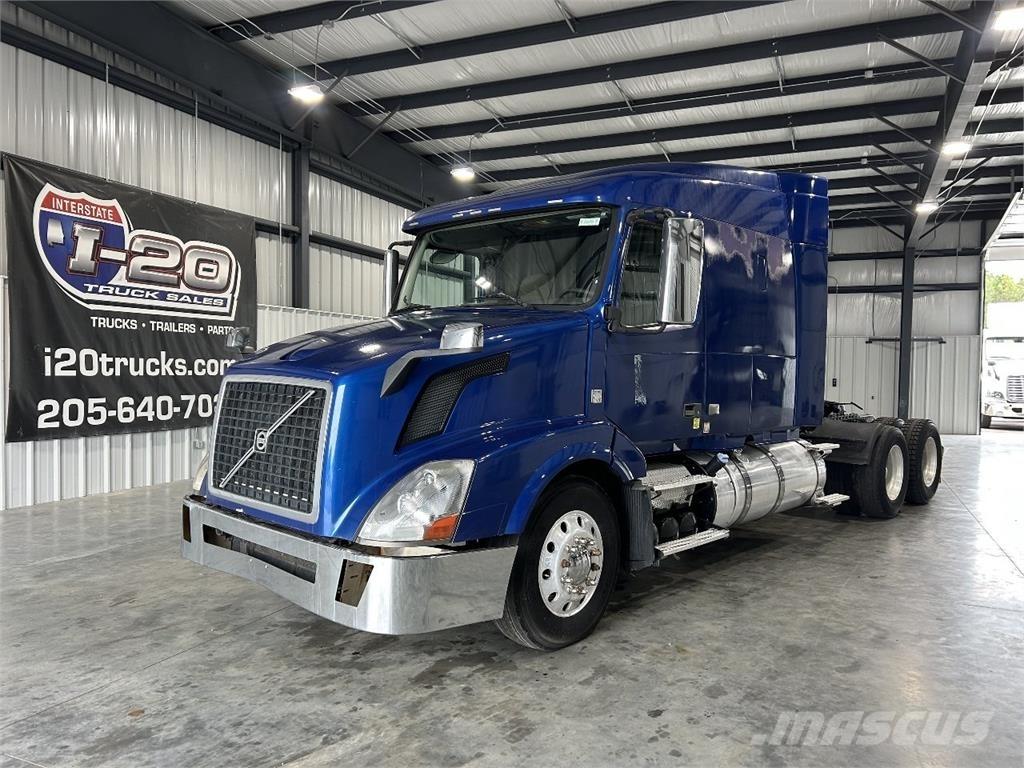 Volvo VNL630 Тягачі