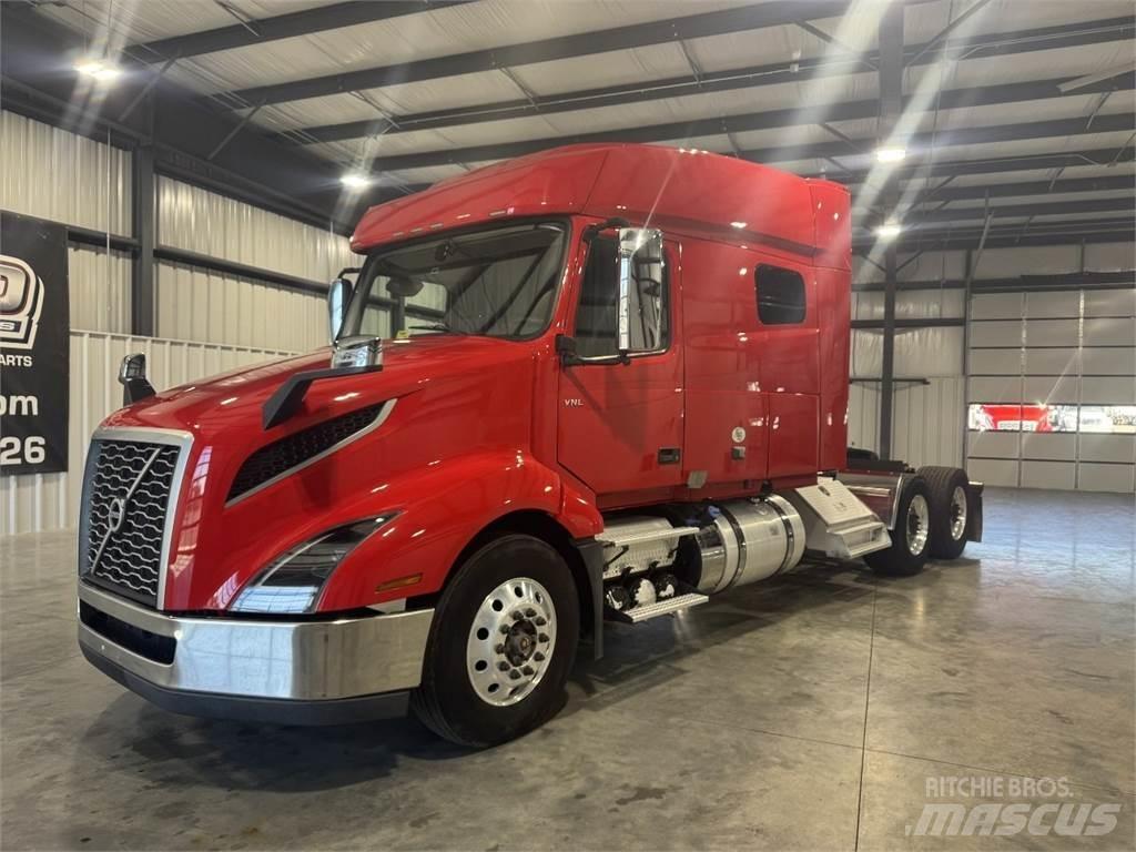Volvo VNL64T740 Тягачі