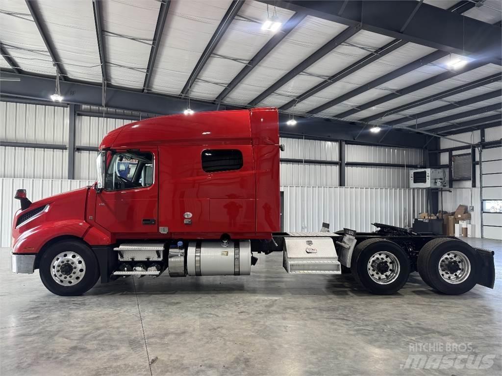 Volvo VNL64T740 Тягачі