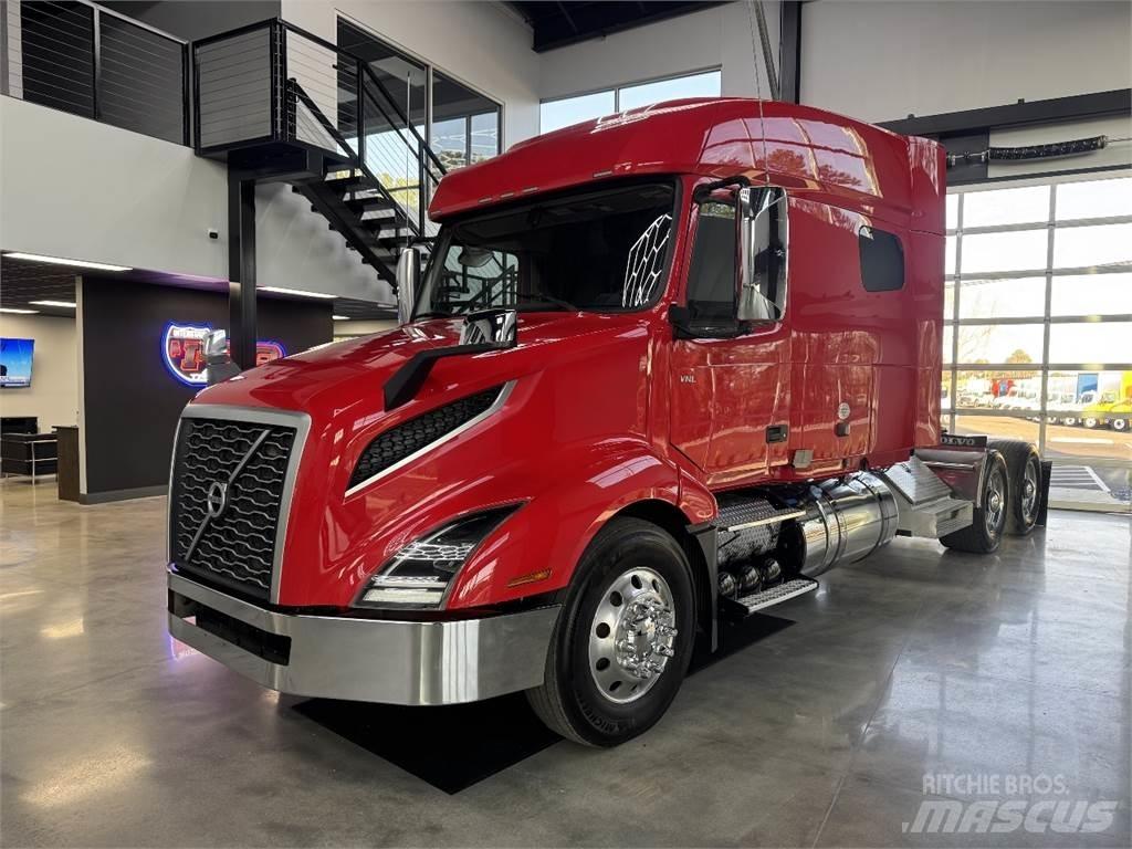 Volvo VNL64T740 Тягачі