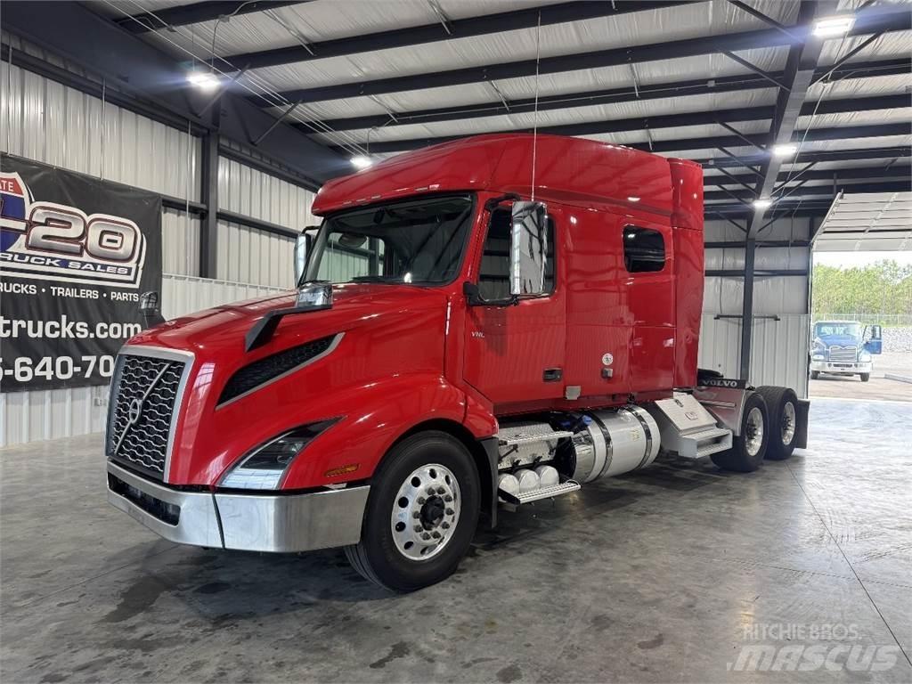 Volvo VNL64T740 Тягачі