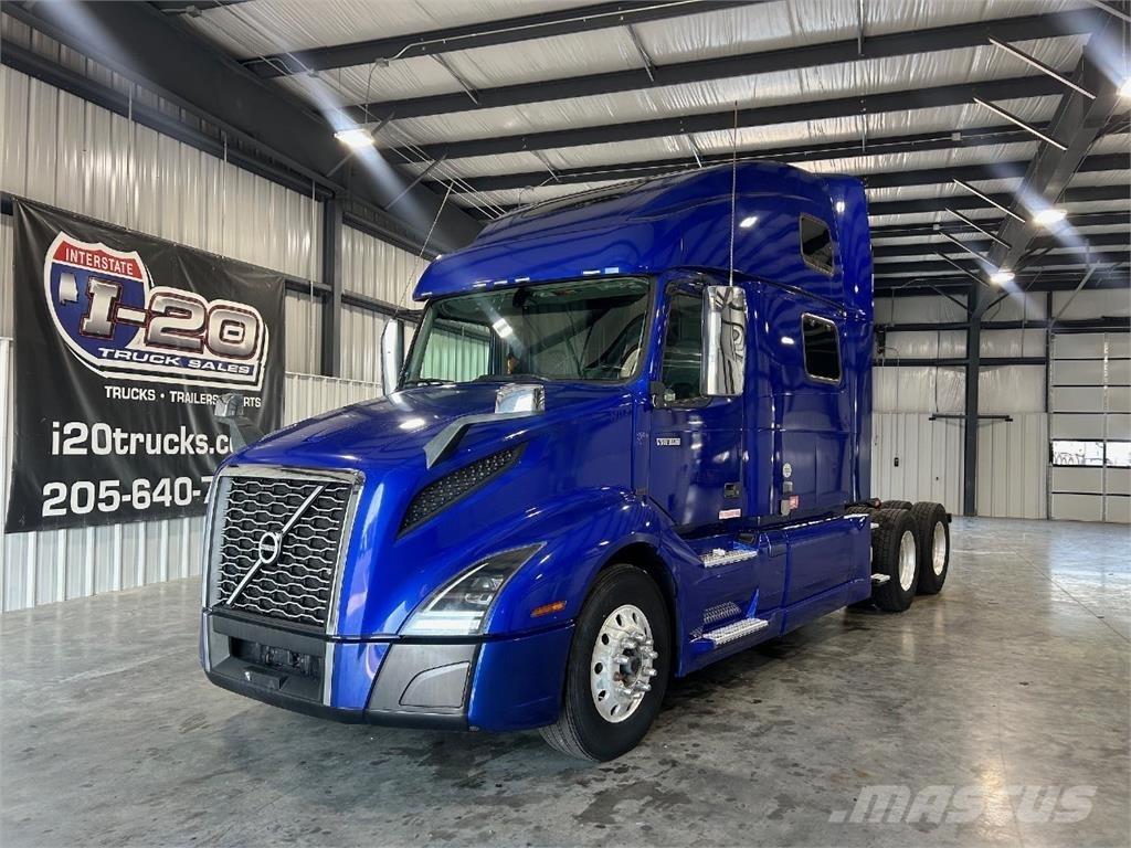 Volvo VNL860 Тягачі