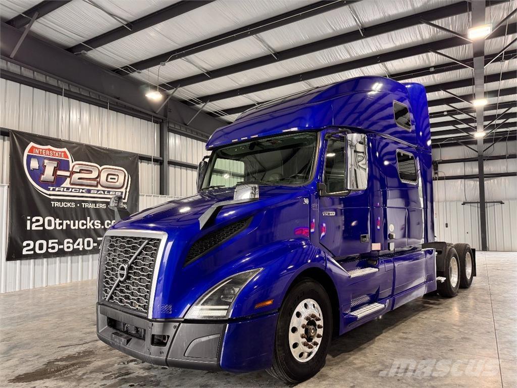 Volvo VNL860 Тягачі