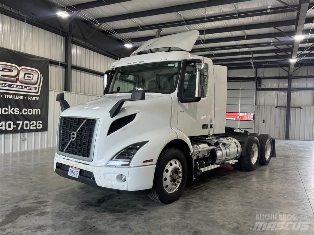 Volvo VNR64T300 Тягачі