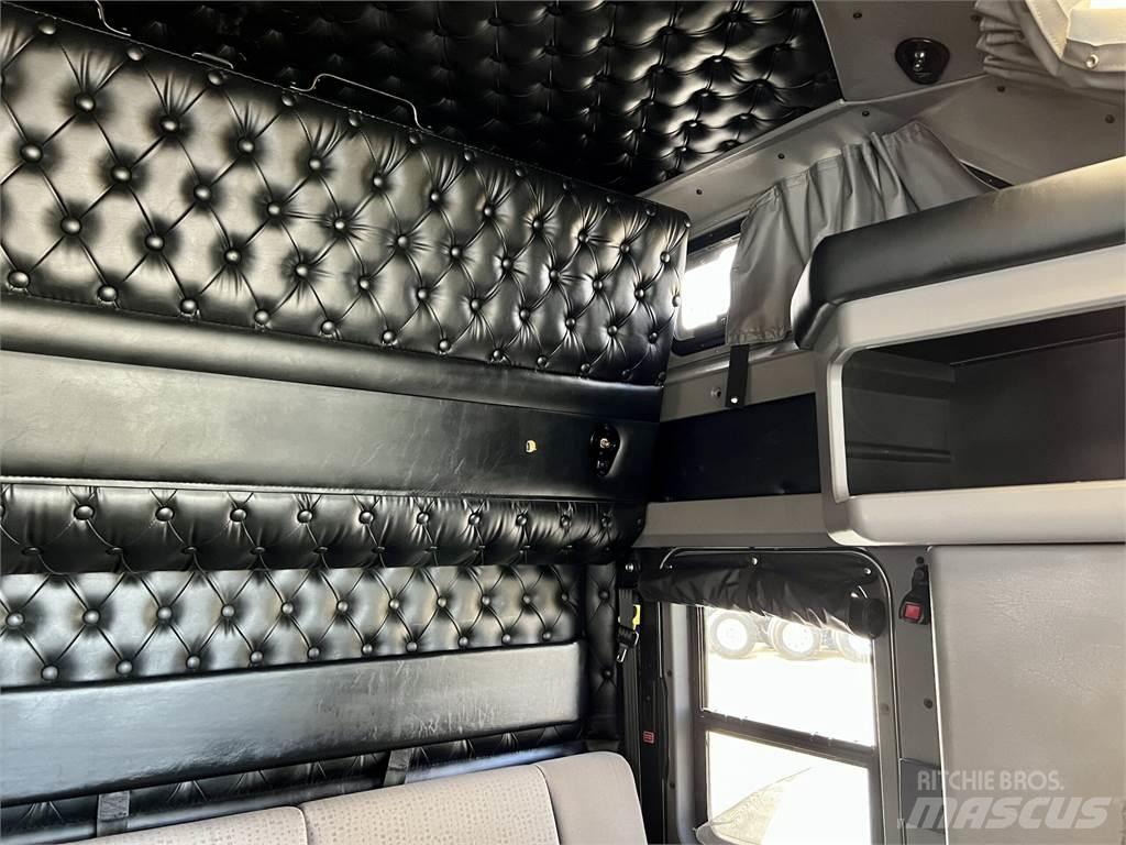 Kenworth T800 Тягачі