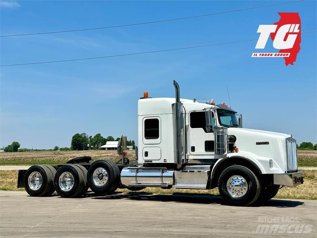 Kenworth T800 Тягачі