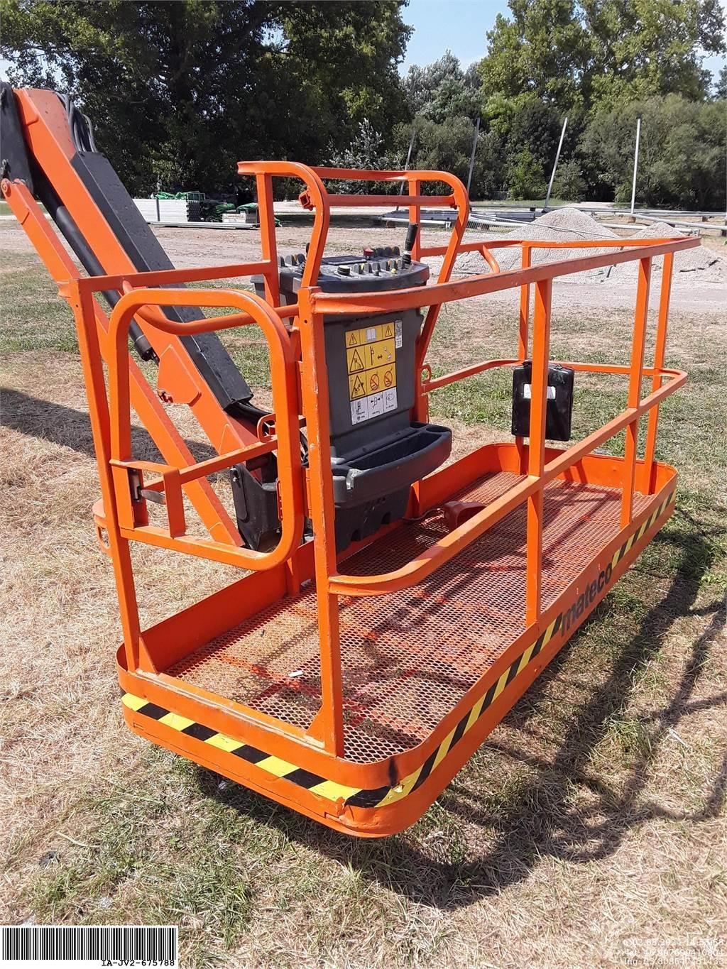 JLG 660SJ Колінчаті підйомники