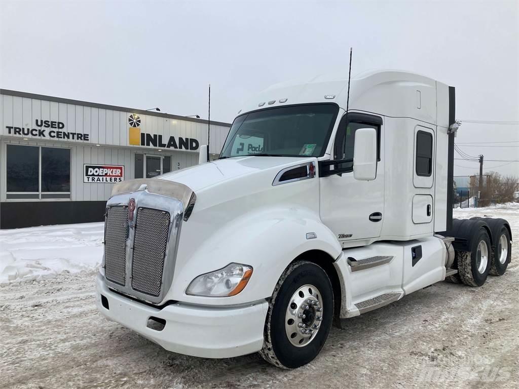 Kenworth T680 Тягачі