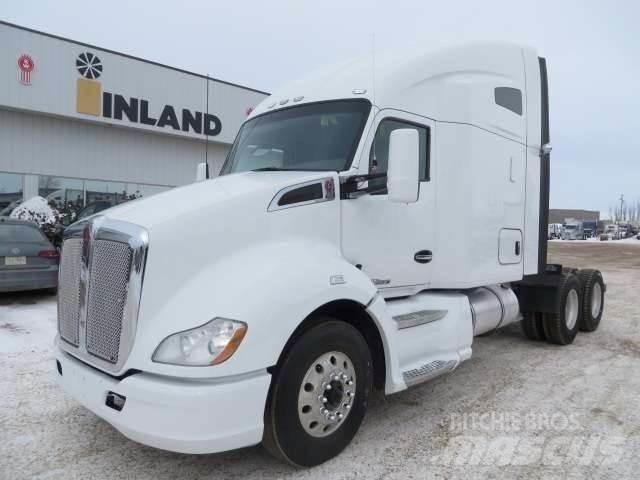 Kenworth T680 Тягачі