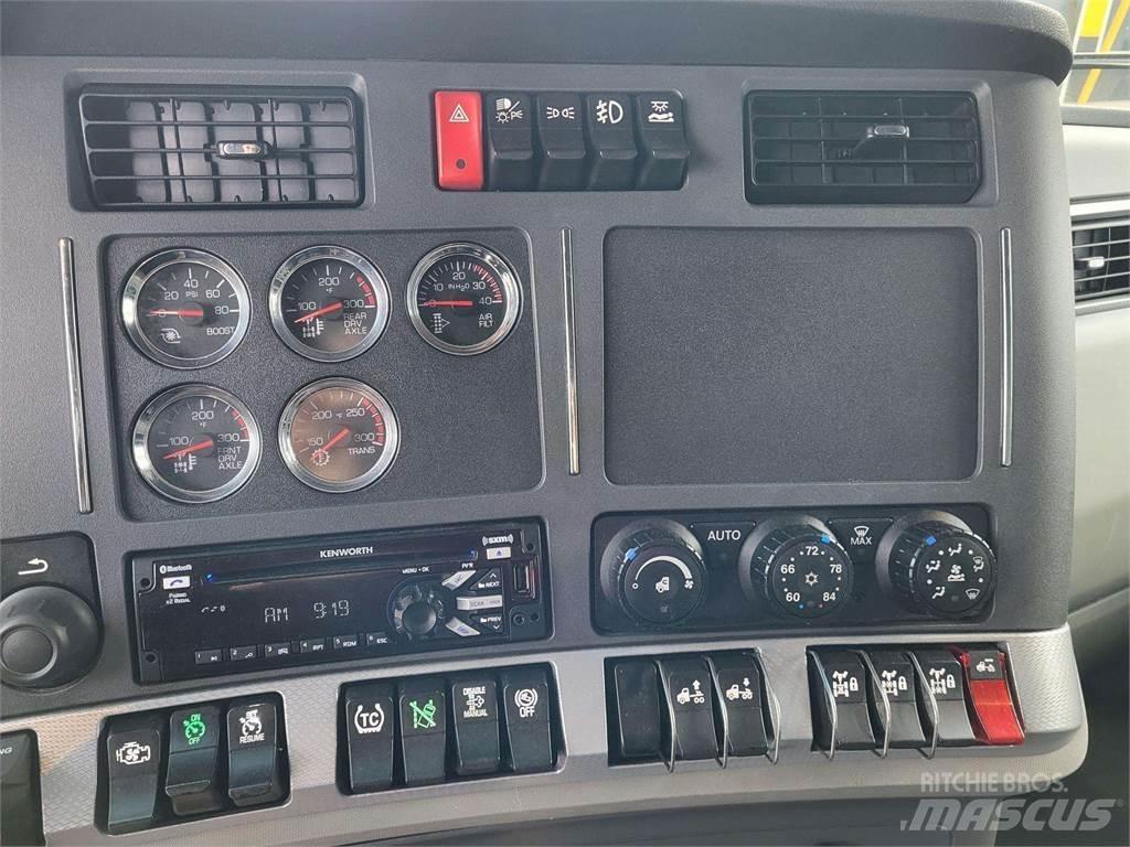Kenworth T680 Тягачі