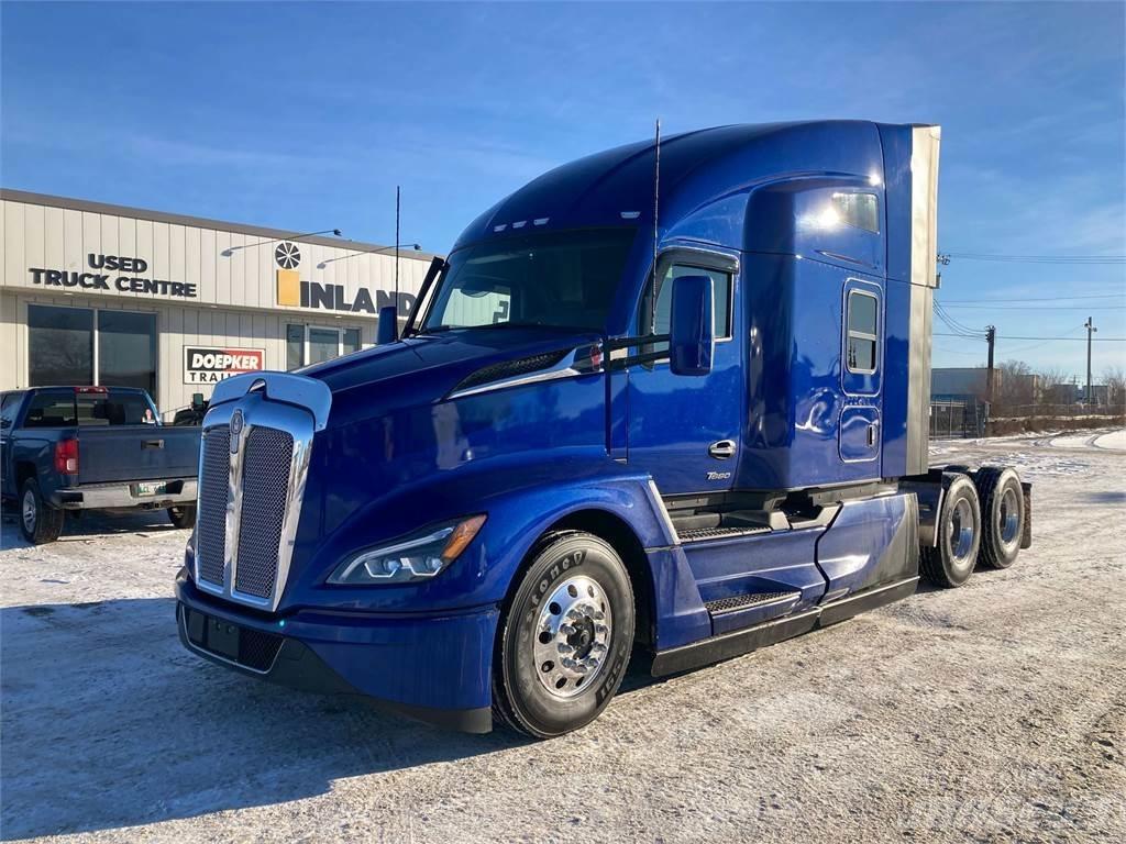 Kenworth T680 Тягачі