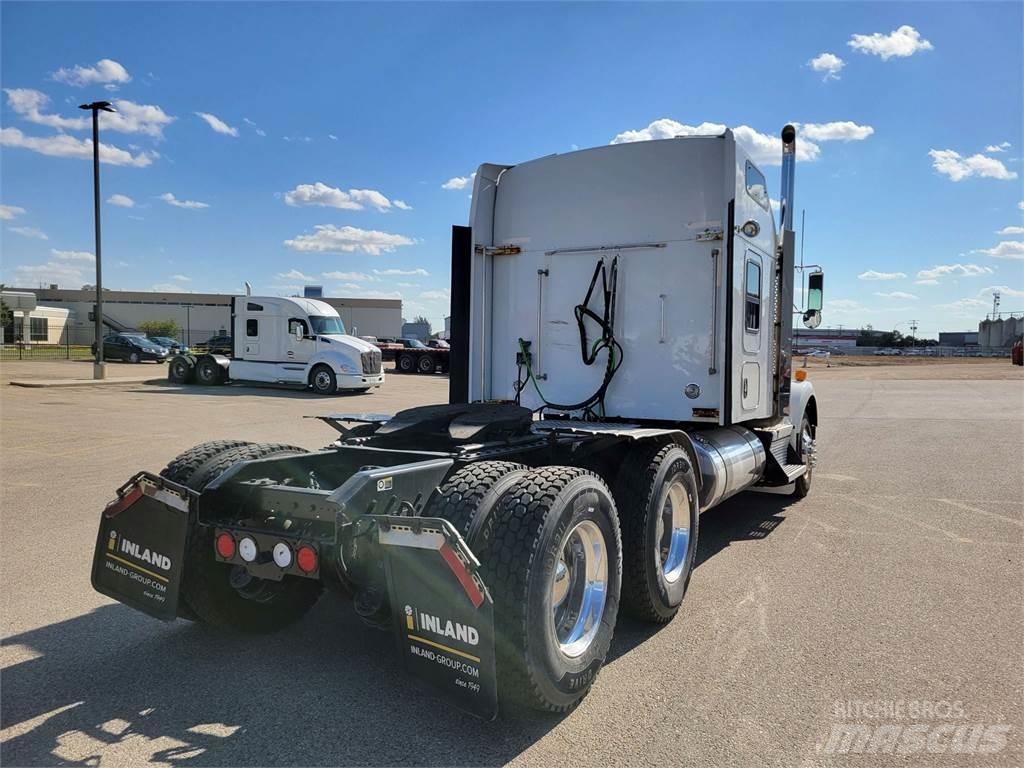 Kenworth T800 Тягачі