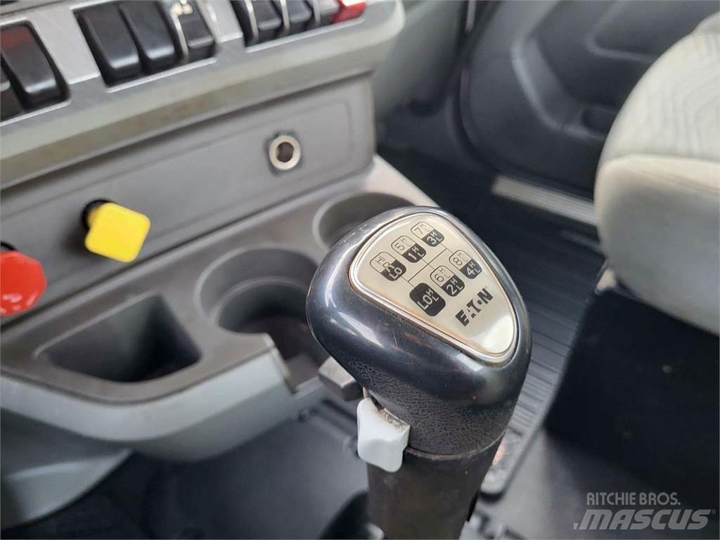 Kenworth T880 Тягачі