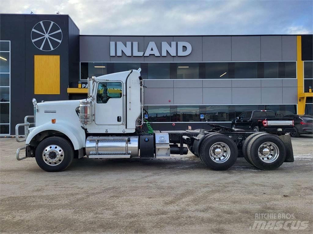 Kenworth W900 Шасі з кабіною