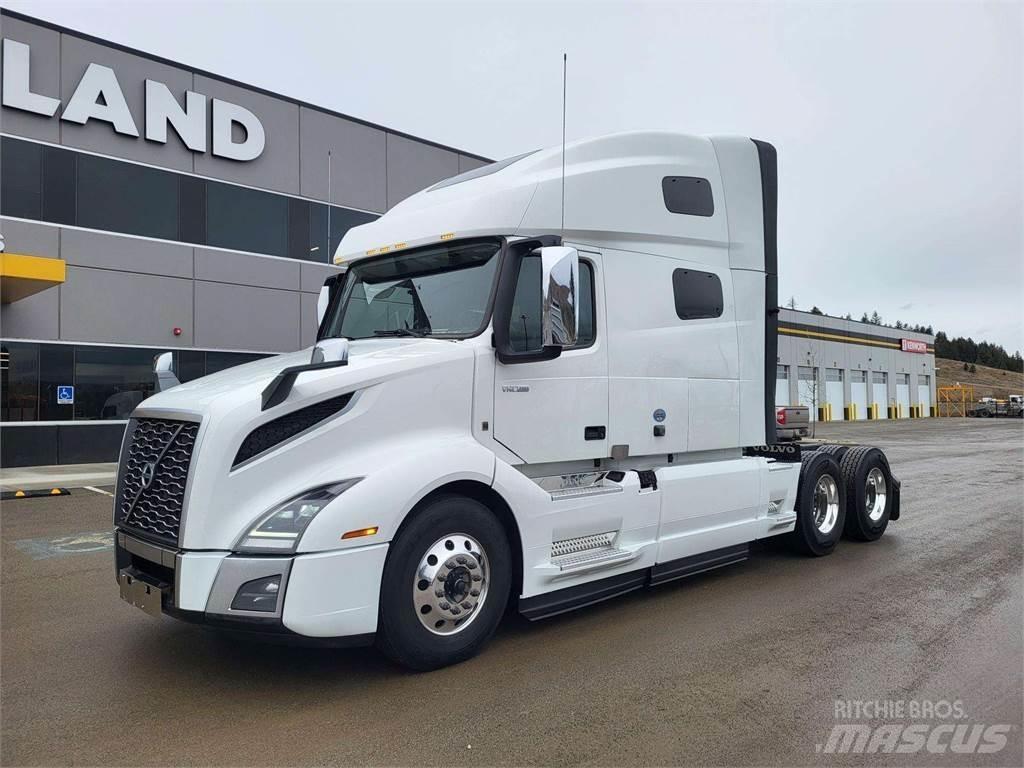Volvo VNL 760 Шасі з кабіною