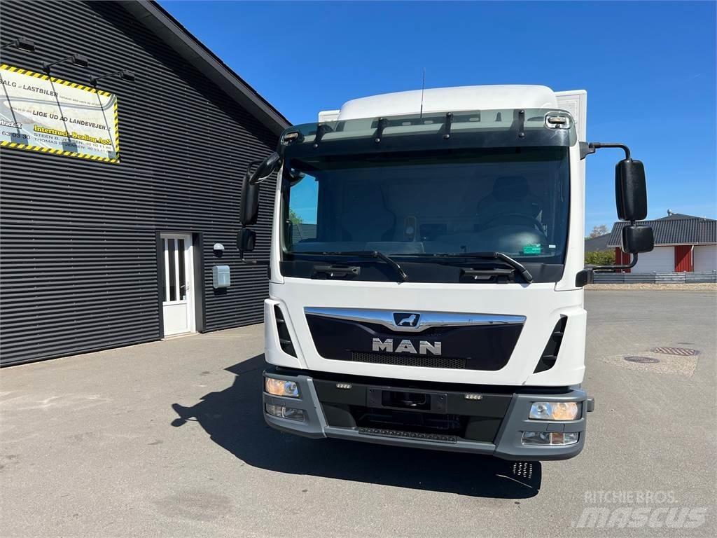 MAN TGL 12.220 Фургони