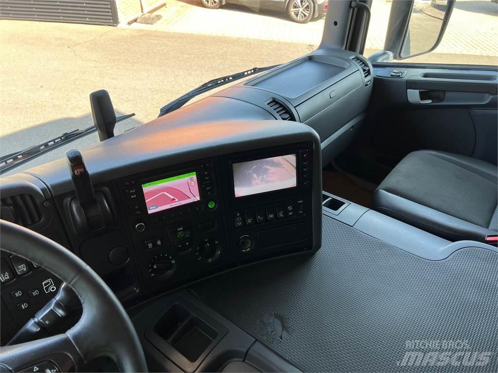 Scania P250 Фургони