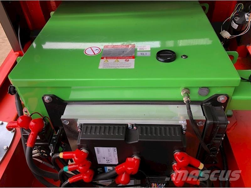 EP EFL302 Електронавантажувачі