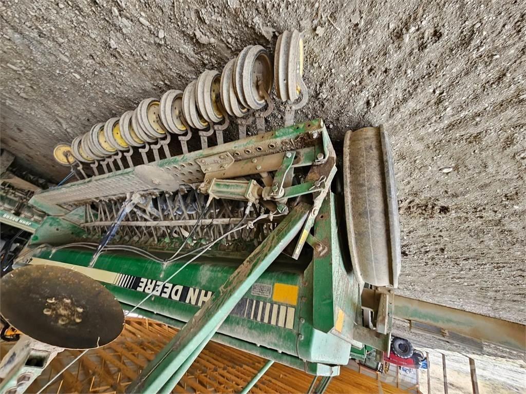 John Deere 450 Інше обладнання