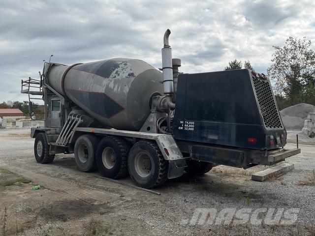 Advance  Вантажівки / спеціальні