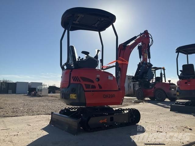 AGT QK20R Гусеничні екскаватори