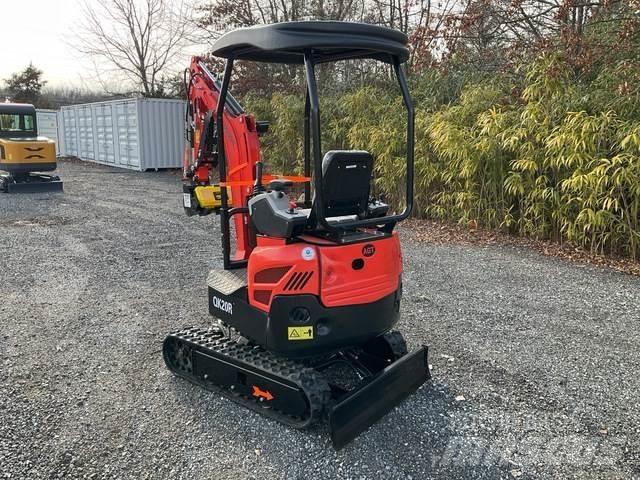 AGT QK20R Гусеничні екскаватори