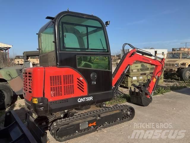 AGT QNT50R Гусеничні екскаватори