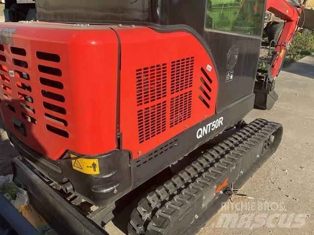 AGT QNT50R Гусеничні екскаватори