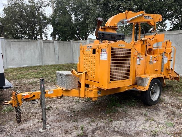 Bandit 15XP Подрібнювачі деревини